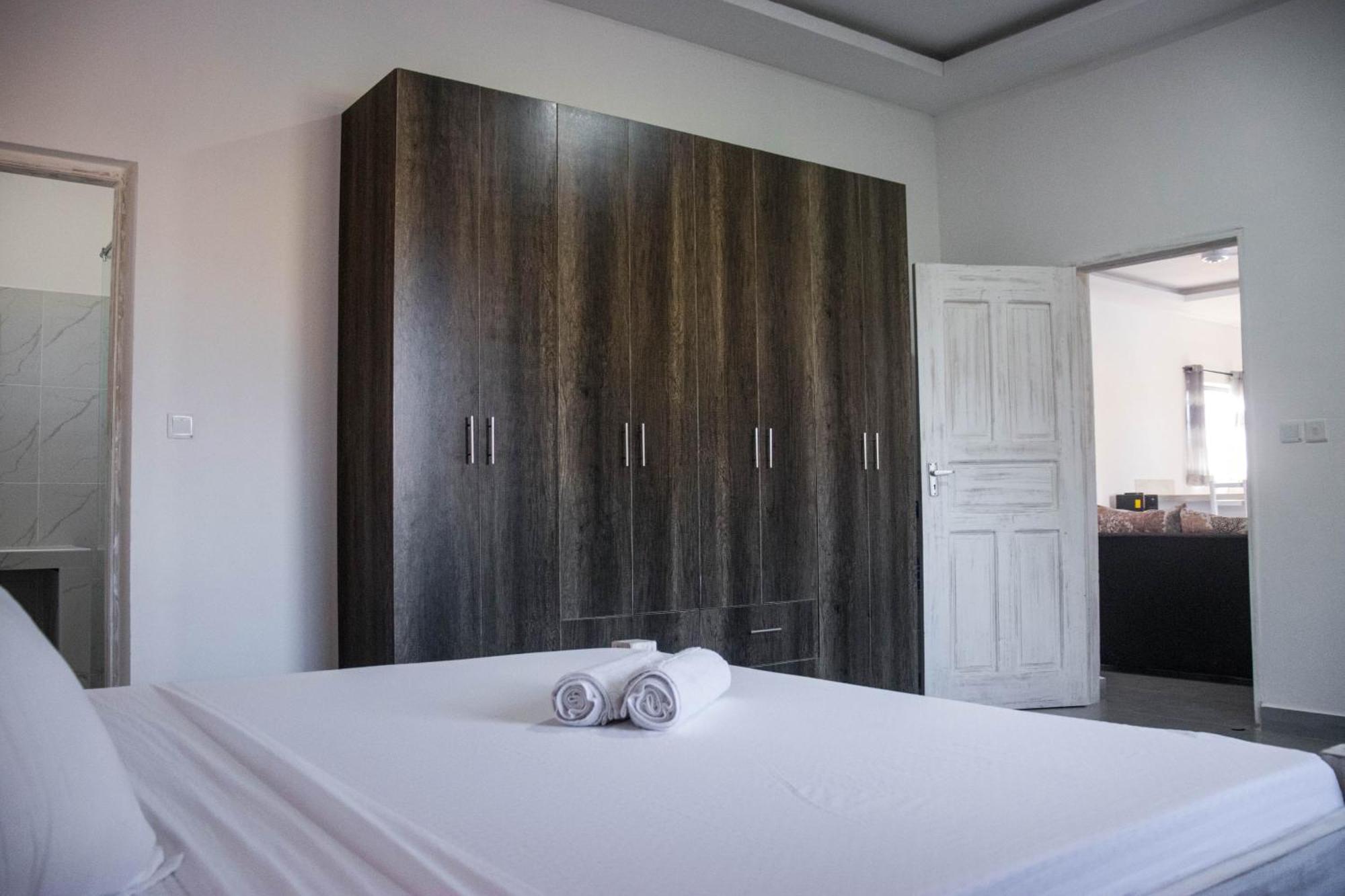 4 U Luxury Bungalows Diani Диани-Бич Экстерьер фото